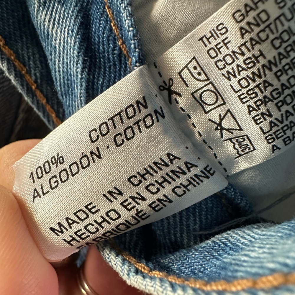 Vintage Union Bay Utility Denim Shorts With Rolled Hem And Adjustable Strap - Picture 9 of 11